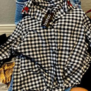 BOOHOO- black & white plaid shirt - size 6